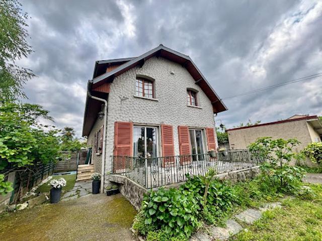 Vente Villa 7 pièces 210 m2 Séméac
