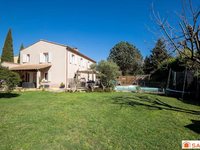 Vente Maison 7 pièces 210 m2 Vedène