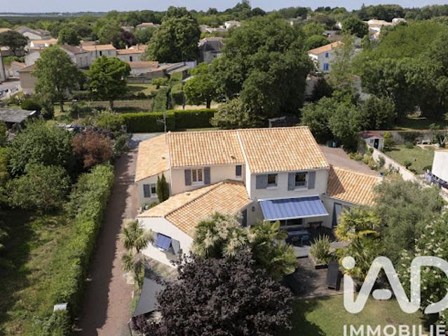 Vente Maison 7 pièces 210 m2 Vergeroux