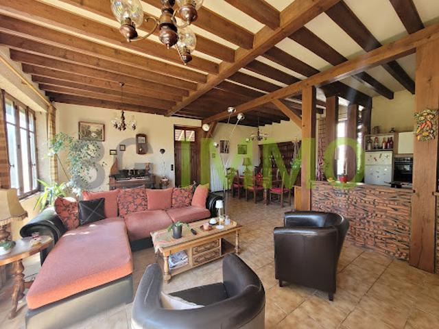 Vente Maison 7 pièces 211.11 m2 Saint Hilaire de Court