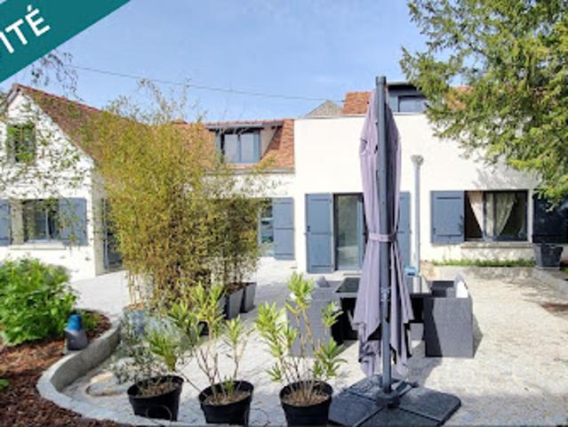 Vente Maison 7 pièces 212 m2 Etrechy