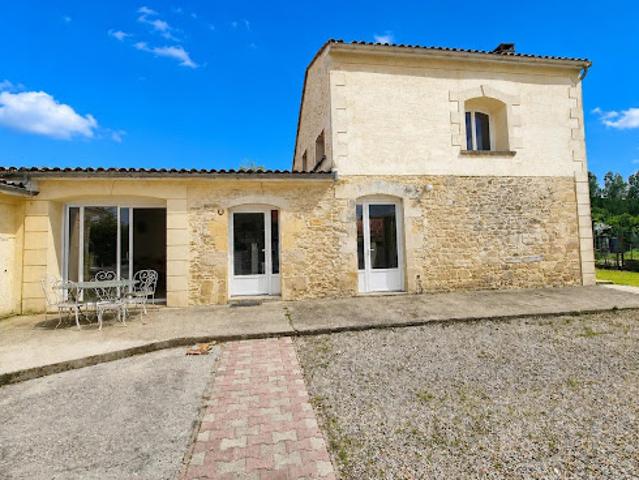 Vente Maison 7 pièces 212 m2 Valeyrac