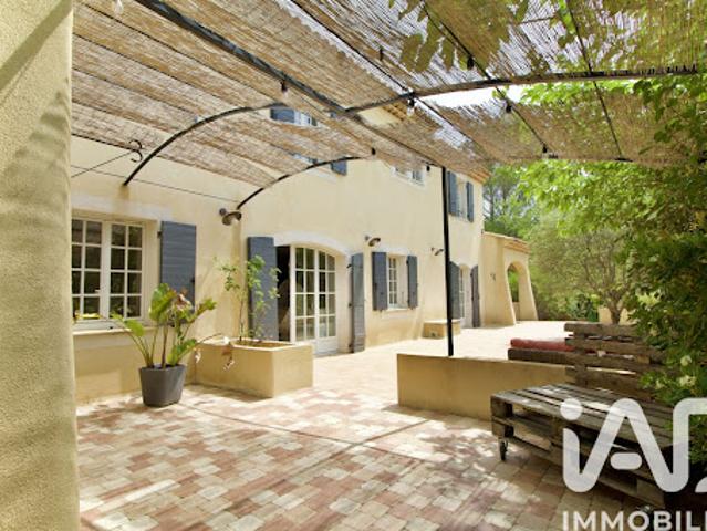 Vente Maison 7 pièces 213 m2 Pélissanne