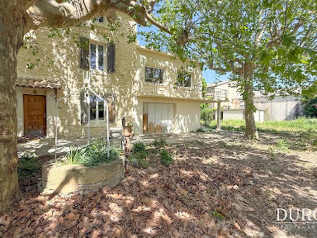 Vente Maison 7 pièces 224 m2 Caderousse