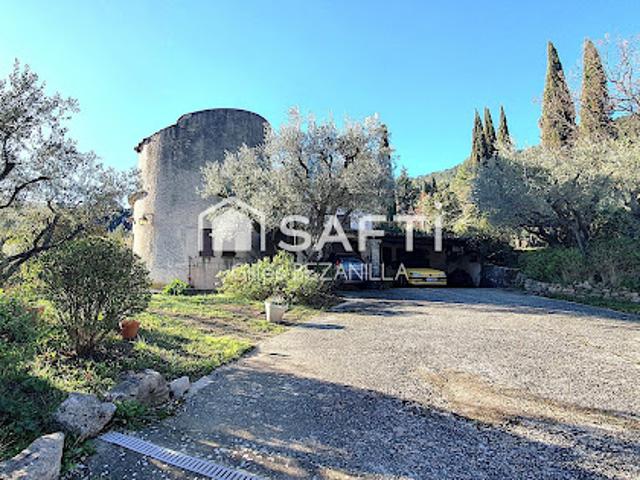Vente Maison 7 pièces 225 m2 Solliès Ville