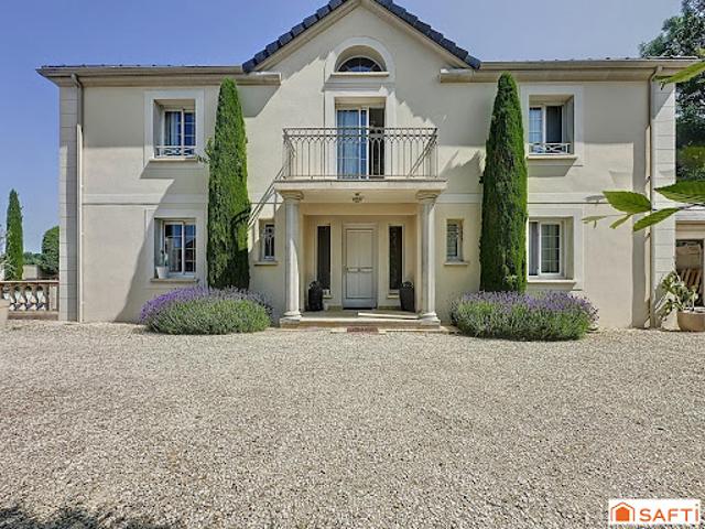 Vente Maison 7 pièces 226 m2 Maillot