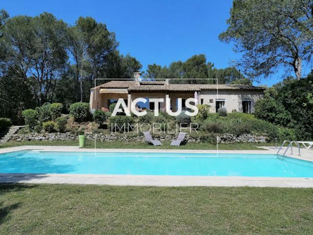 Vente Maison 7 pièces 226 m2 Lambesc
