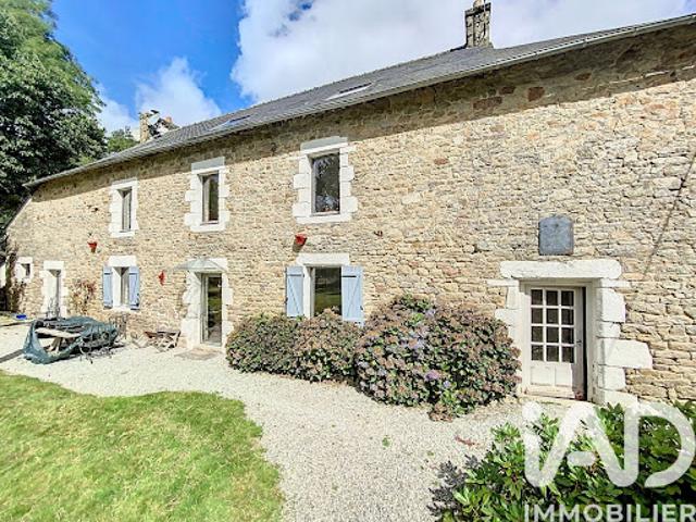 Vente Maison 7 pièces 226 m2 Langoëlan