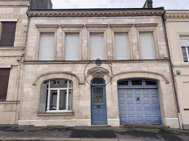 Vente Maison 7 pièces 226.12 m2 Saint Quentin