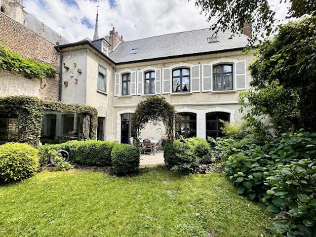 Vente Maison 7 pièces 227 m2 Amiens