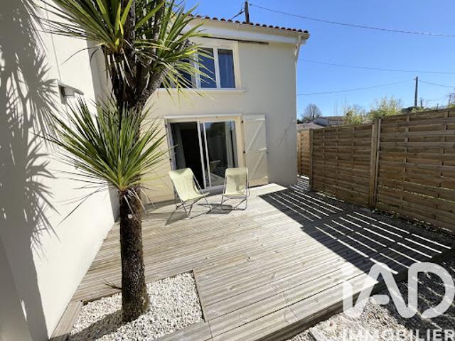 Vente Maison 7 pièces 229 m2 Gaillan en Médoc