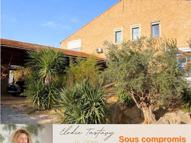 Vente Maison 7 pièces 229 m2 Thézan lès Béziers