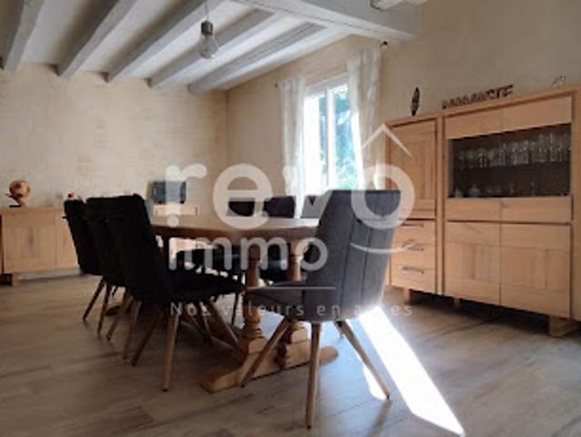 Vente Maison 7 pièces 220 m2 La Daguenière