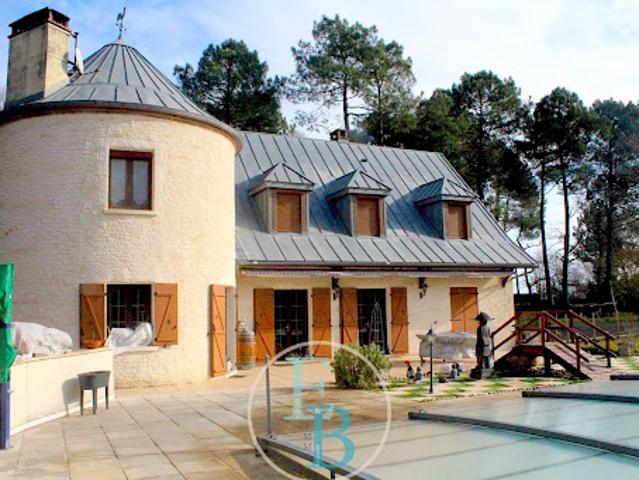 Vente Maison 7 pièces 221 m2 Bordeaux
