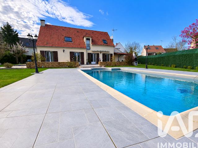 Vente Maison 7 pièces 222 m2 Saint Fargeau Ponthierry