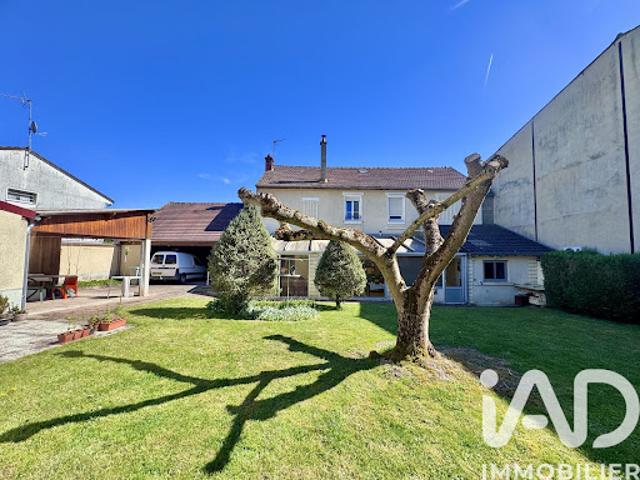 Vente Maison 7 pièces 222 m2 Vermenton