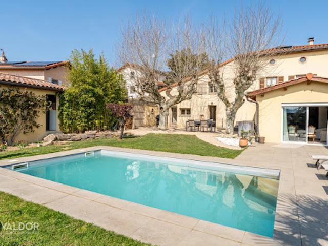Vente Maison 7 pièces 222.12 m2 Pollionnay