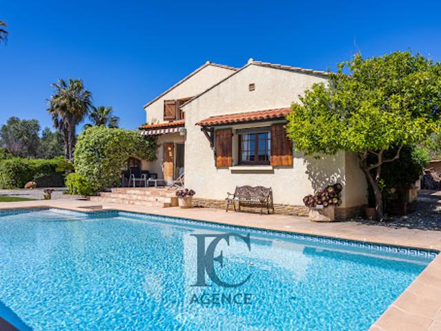 Vente Maison 7 pièces 222.78 m2 Six Fours les Plages