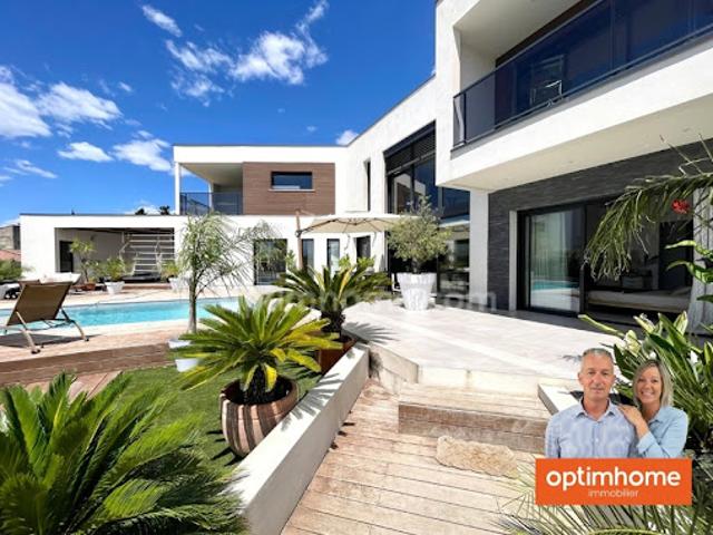 Vente Maison 7 pièces 223 m2 Aigues Mortes