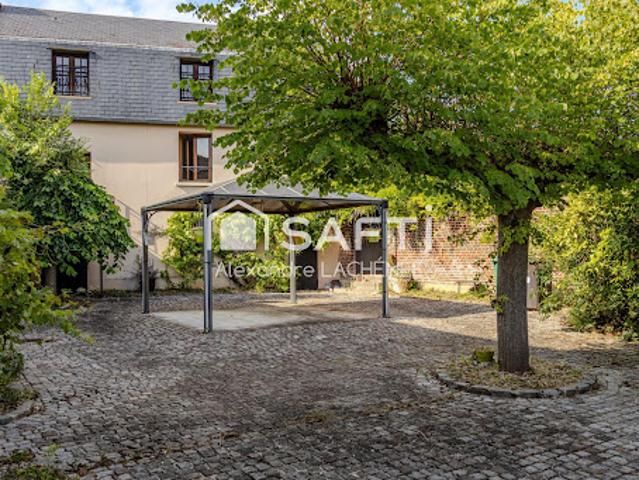 Vente Maison 7 pièces 223 m2 Bornel