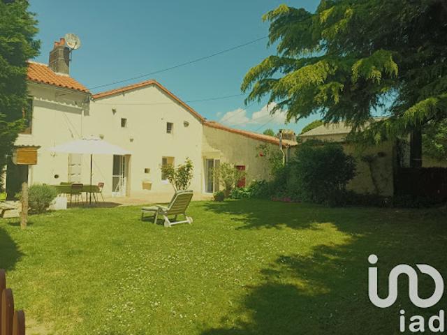 Vente Maison 7 pièces 223 m2 Payroux