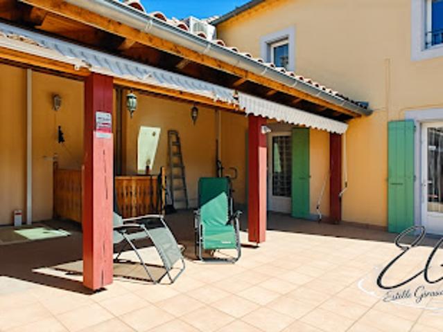 Vente Maison 7 pièces 234.79 m2 Caunes Minervois
