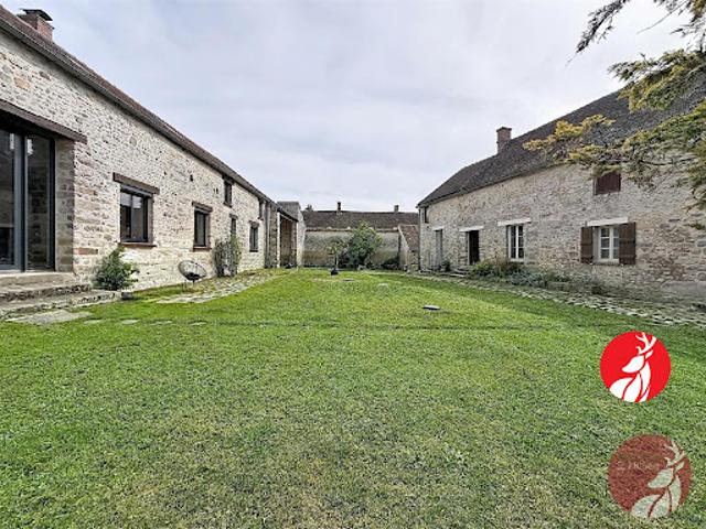 Vente Maison 7 pièces 235 m2 Acheres la foret
