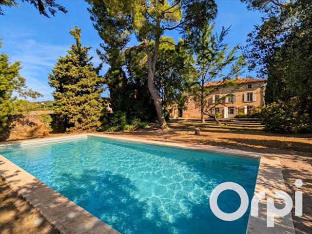 Vente Maison 7 pièces 235 m2 Laudun l'Ardoise