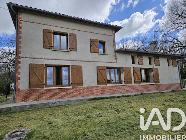 Vente Maison 7 pièces 238 m2 Angeville