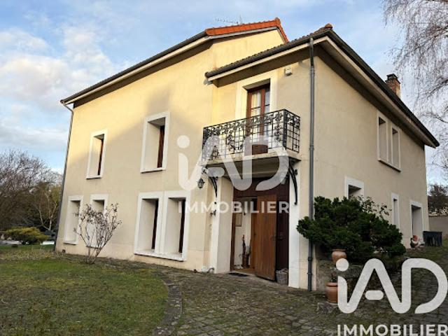 Vente Maison 7 pièces 239 m2 Grigny