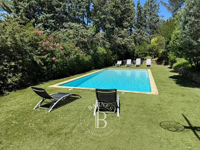 Vente Maison 7 pièces 230 m2 Aubagne