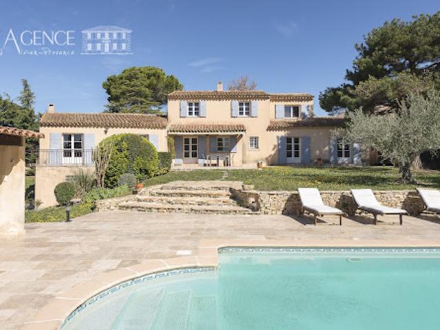 Vente Maison 7 pièces 230 m2 Aix en Provence