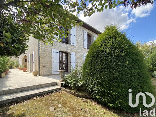 Vente Maison 7 pièces 230 m2 Angouleme