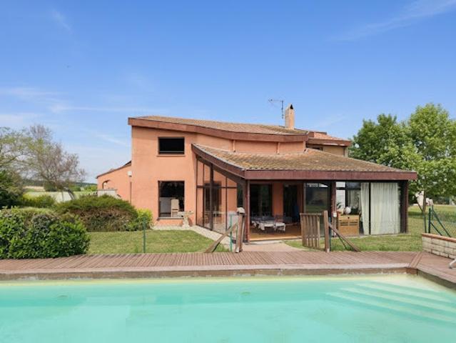 Vente Maison 7 pièces 230 m2 Lherm