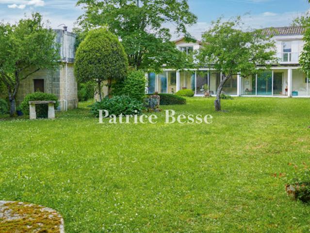 Vente Maison 7 pièces 230 m2 Royan
