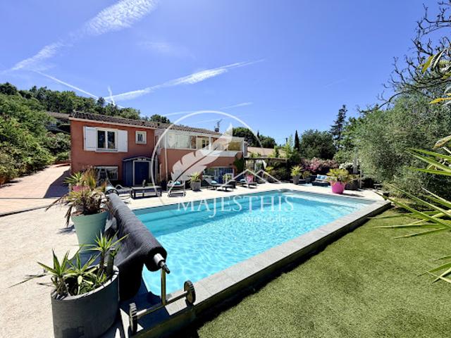 Vente Maison 7 pièces 231.19 m2 Les Mayons
