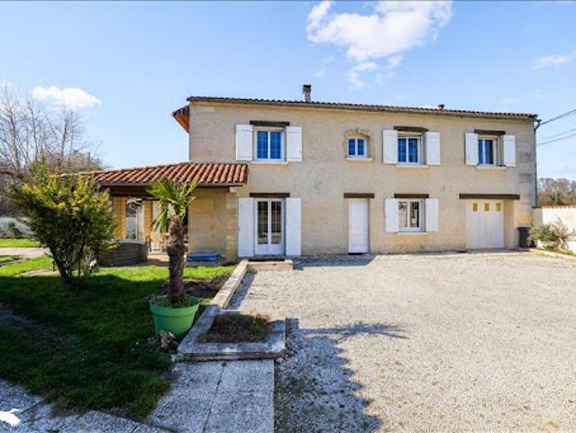Vente Maison 7 pièces 232 m2 Boutiers Saint Trojan