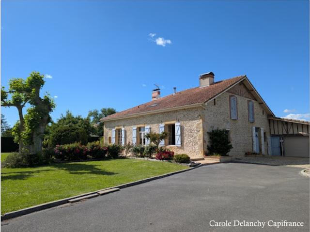 Vente Maison 7 pièces 232 m2 Saint Agnet