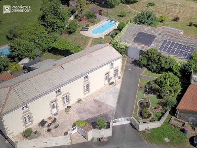 Vente Maison 7 pièces 232 m2 Saint andre de la marche