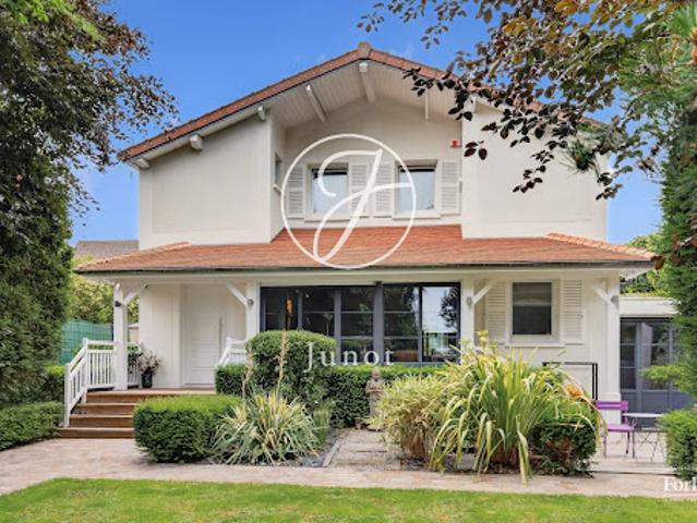 Vente Maison 7 pièces 233 m2 Rueil Malmaison