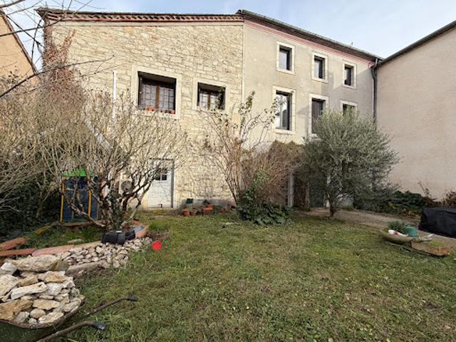 Vente Maison 7 pièces 244 m2 Septfonds