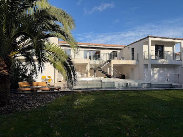 Vente Maison 7 pièces 245 m2 Les Mathes