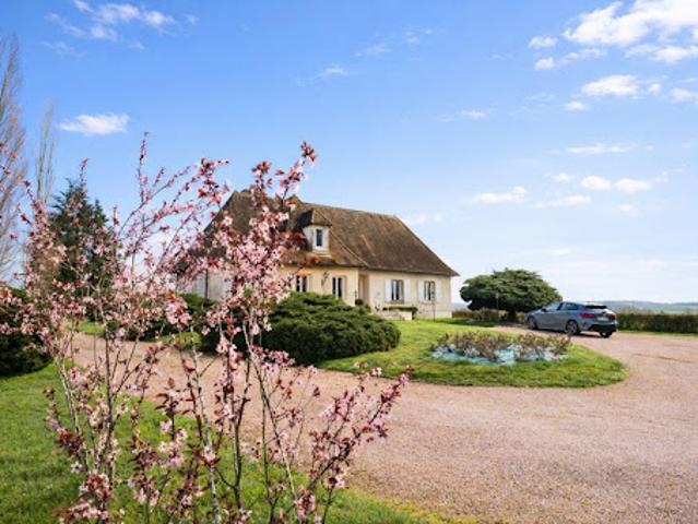 Vente Maison 7 pièces 245 m2 Perrecy les Forges