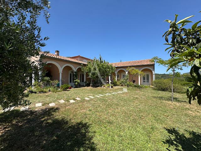 Vente Maison 7 pièces 249.41 m2 Quillan