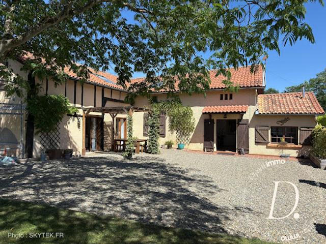Vente Maison 7 pièces 240 m2 Marciac