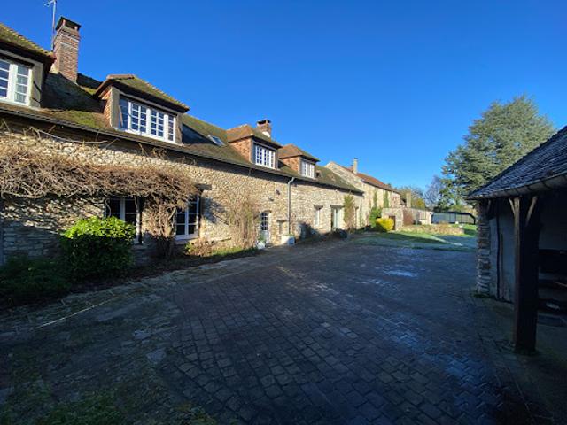 Vente Maison 7 pièces 240 m2 Autouillet