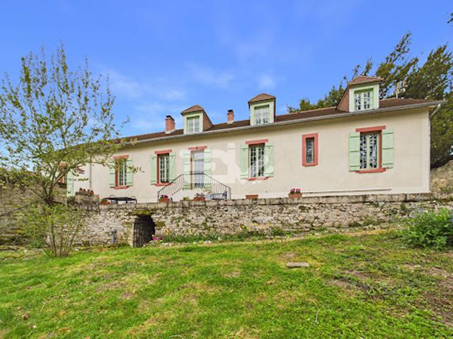 Vente Maison 7 pièces 240 m2 Chamouille