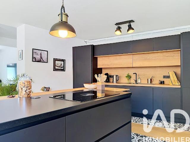 Vente Maison 7 pièces 240 m2 Sin le Noble