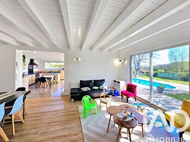 Vente Maison 7 pièces 240 m2 Injoux Génissiat