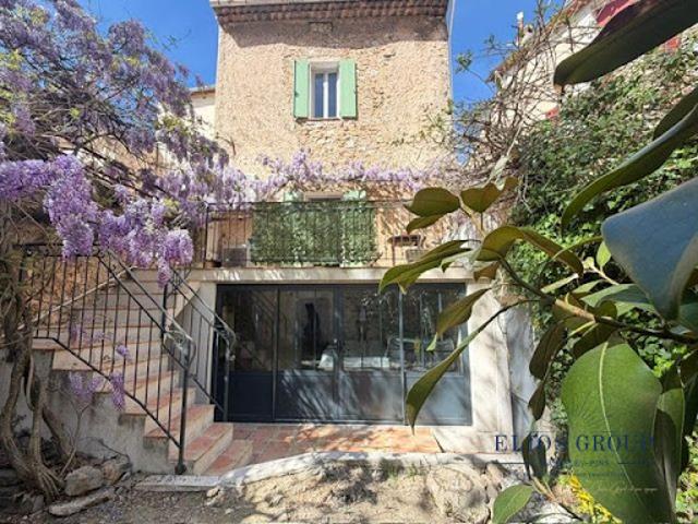 Vente Maison 7 pièces 240 m2 Rougiers